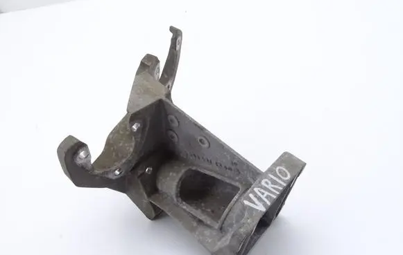 Mercedes-Benz Vario Radiator mount bracket 6684311340