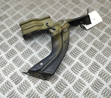 Volkswagen T-Roc Fender mounting bracket 2GA809562 2GA821136