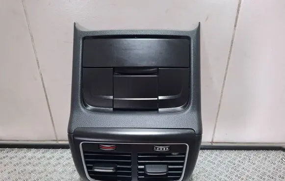 Audi A4 S4 B8 8K Rear air vent grill 8K0864376