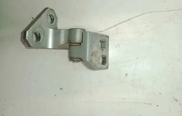 Volkswagen Jetta V Rear door upper hinge