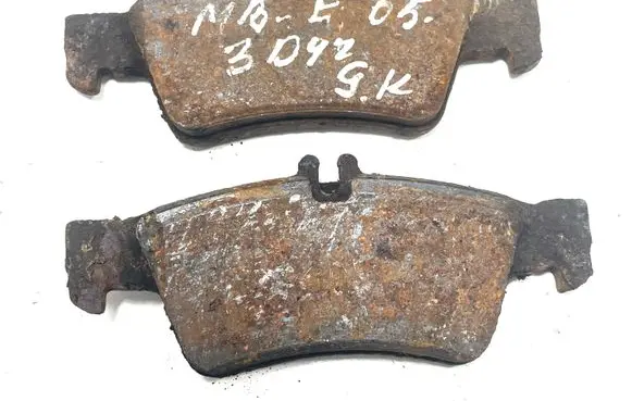 Mercedes-Benz E W211 Brake pads (rear) 