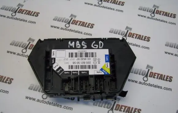 Mercedes-Benz S W220 Seat control module A2208215058