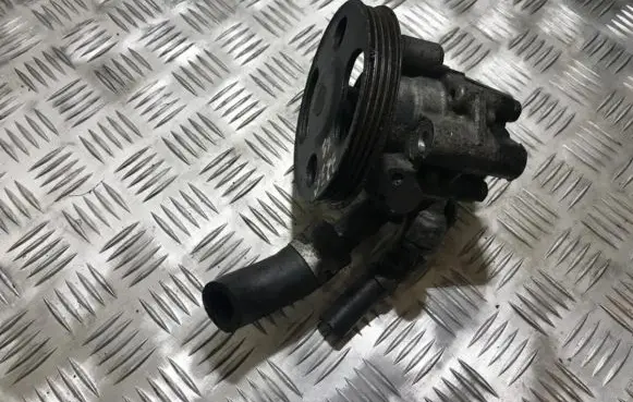 Mazda 323 F Power steering pump