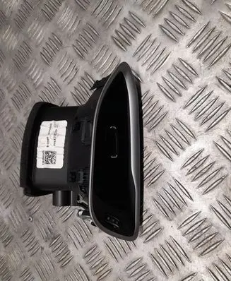 Chrysler Pacifica Dashboard side air vent grill/cover trim 3354259