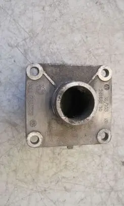 BMW X5M E70 Driveshaft support bearing bracket 7563779
