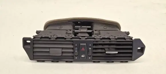 BMW 5 E60 E61 Dash center air vent grill 6910734