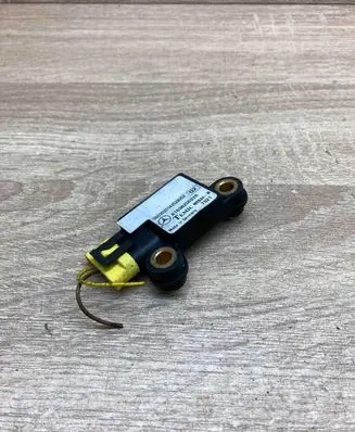 Mercedes-Benz ML W163 Airbag deployment crash/impact sensor A1638200226 Used