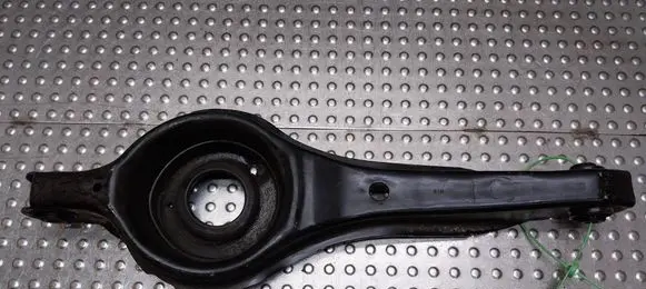 Rear control arm