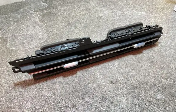 Audi A3 8Y Dash center air vent grill 8Y2820951A 20210705