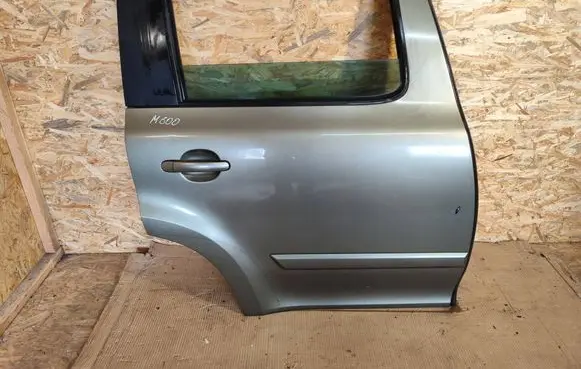 Skoda Yeti (5L) Rear door