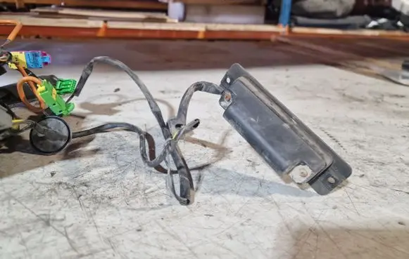 Volvo S60 Tailgate opening switch 3063430