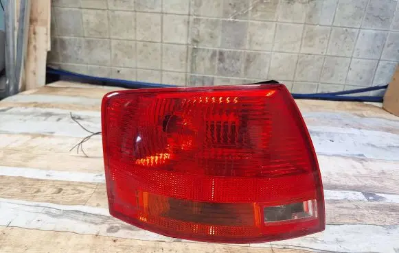 Audi A4 S4 B7 8E 8H Rear/tail lights 8E9945095E 484001 48001