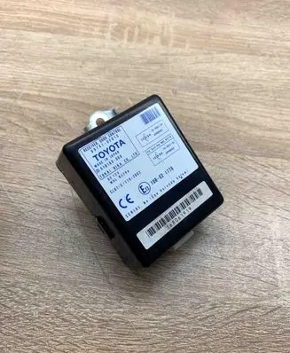 Toyota Corolla Verso AR10 Door control unit/module 897410F010