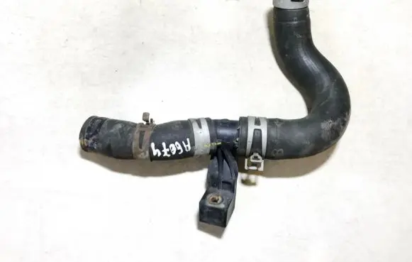Toyota Yaris Engine coolant pipe/hose