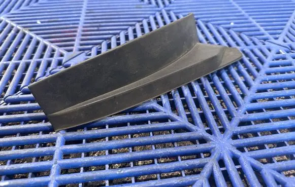 Rear/tail light trim molding
