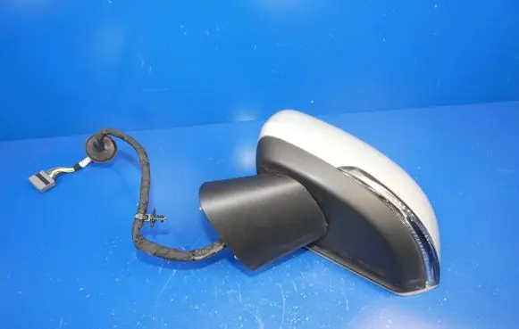 Volvo V60 Front door electric wing mirror