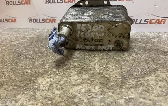 Engine oil radiator