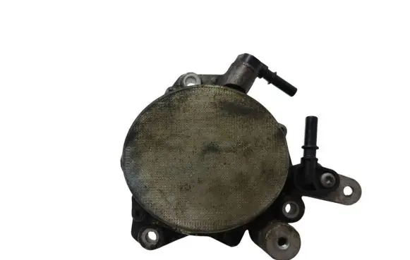 Ford Mondeo MK IV Vacuum pump 9673836180
