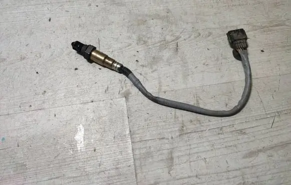 Mercedes-Benz GLA W156 Lambda probe sensor 226A41733R 0265004221