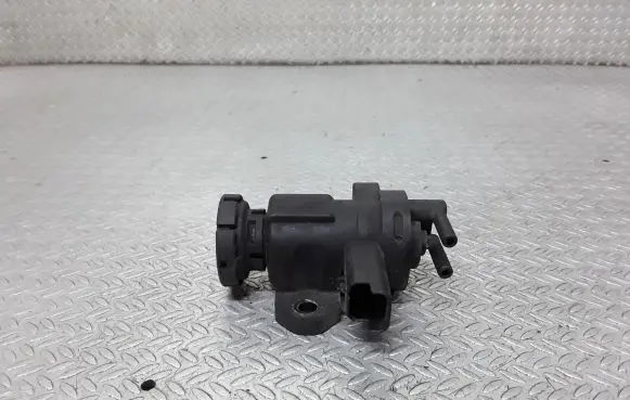Citroen C5 Turbo solenoid valve 9635704380