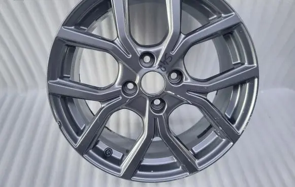 Ford Fiesta R17 alloy rim 