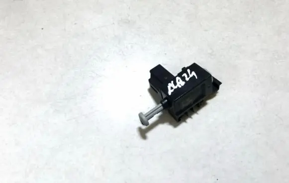 Clutch pedal sensor