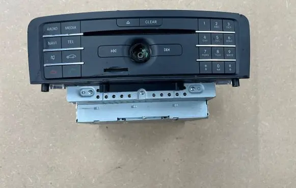 Mercedes-Benz B W246 W242 Radio/GPS head unit trim A2469009820