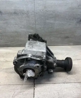 Volvo XC90 Gearbox transfer box case 30700016 05W42 BQQEA