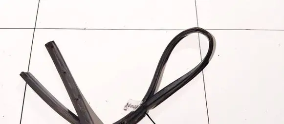 Opel Corsa D Rubber seal front coupe door 