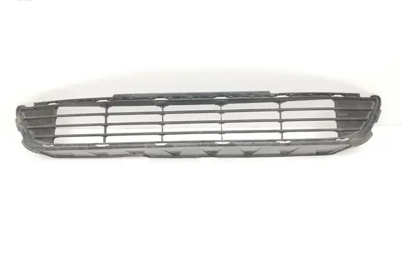 Toyota Verso-S Front bumper lower grill 5311252220