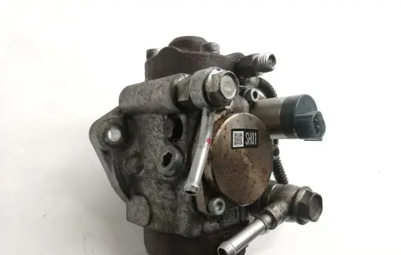 Mazda CX-5 Fuel injection high pressure pump SH0113800D