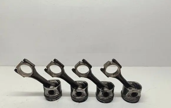 Volkswagen PASSAT B6 Piston with connecting rod 038jDE 017131207