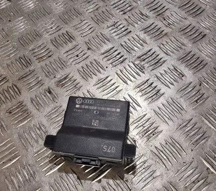 Volkswagen PASSAT B6 Gateway control module 3C0907530C 3C0907951A