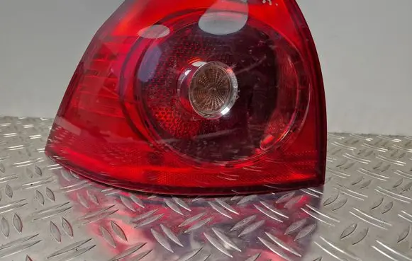 Volkswagen Golf V Rear/tail lights 1K6945095E