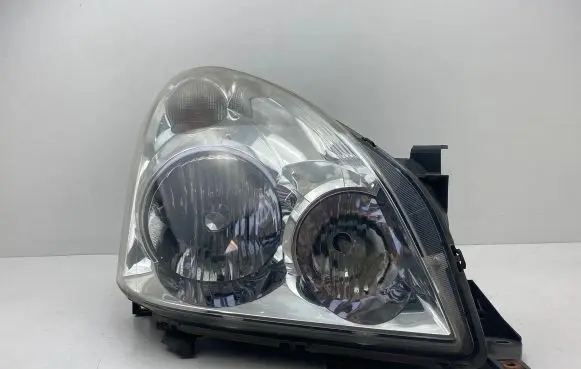 Toyota Corolla Verso AR10 Headlight/headlamp