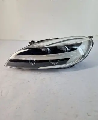 Volvo V40 Headlight/headlamp 31677020