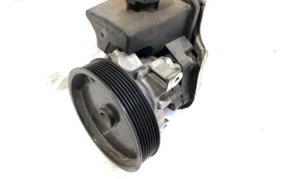 Mercedes-Benz C W204 Power steering pump A0034664301