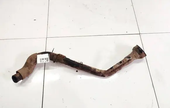 Fuel tank filler neck pipe