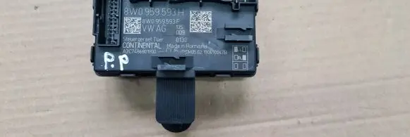 Audi A4 S4 B9 Door control unit/module 8W0959593H 8W0959593F A2C7486601900
