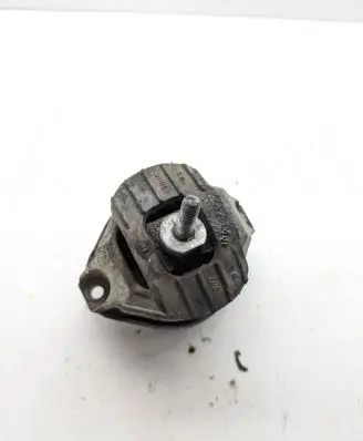BMW 6 E63 E64 Engine mount bracket 6762607