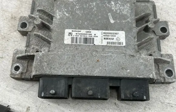 Renault Clio IV Engine control unit/module 8200522357 8200510536 S120200105A