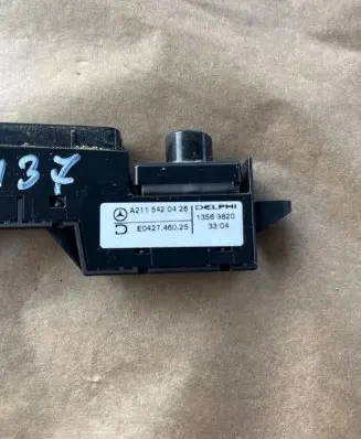 Mercedes-Benz E W211 Gear shift selector indicator A2115420426 13569820 E042746025