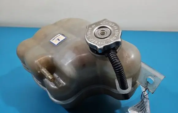 Fiat Freemont Coolant expansion tank/reservoir 68105172AC IMPRK1528313