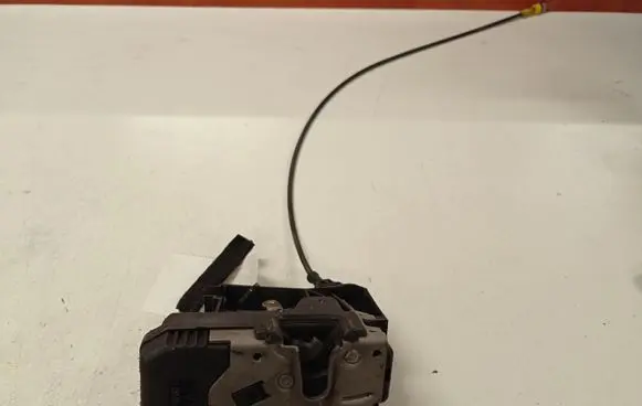 Renault Trafic II (X83) Front door lock 8200008247 91166228