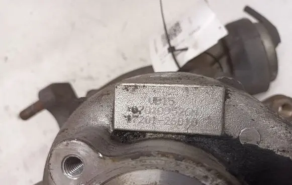 Lexus IS 220D-250-350 Turbo VB15 1720126010 070109526N