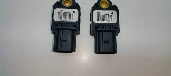 Lexus IS 220D-250-350 Airbag deployment crash/impact sensor 898310W040