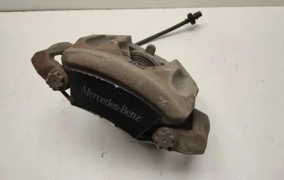 Mercedes-Benz E W212 Front brake caliper A2044213581