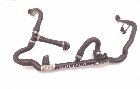 Engine coolant pipe/hose