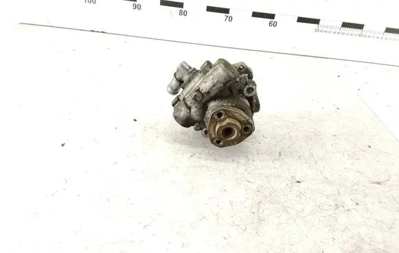 Volkswagen Transporter - Caravelle T4 Power steering pump 