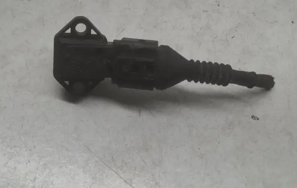 Volkswagen PASSAT B5 Air pressure sensor 0281002177 038906051